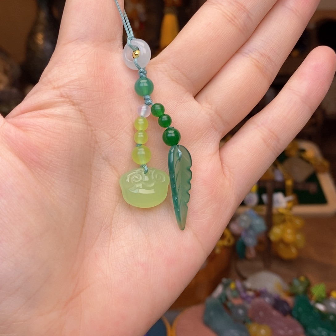 玛瑙/玉髓未镶嵌吊坠(赠链)挂件