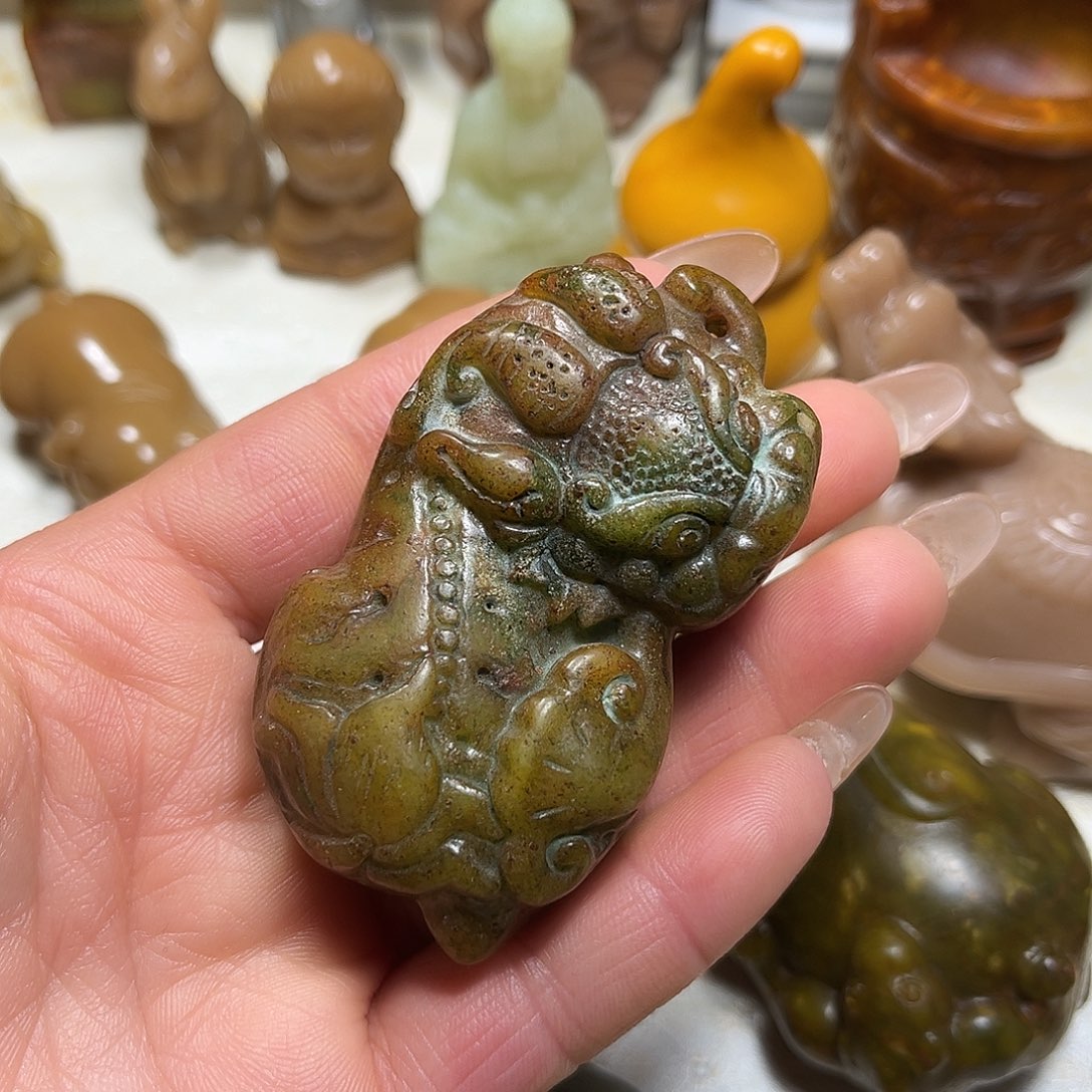 白玉菩提吊坠白玉菩提吊坠