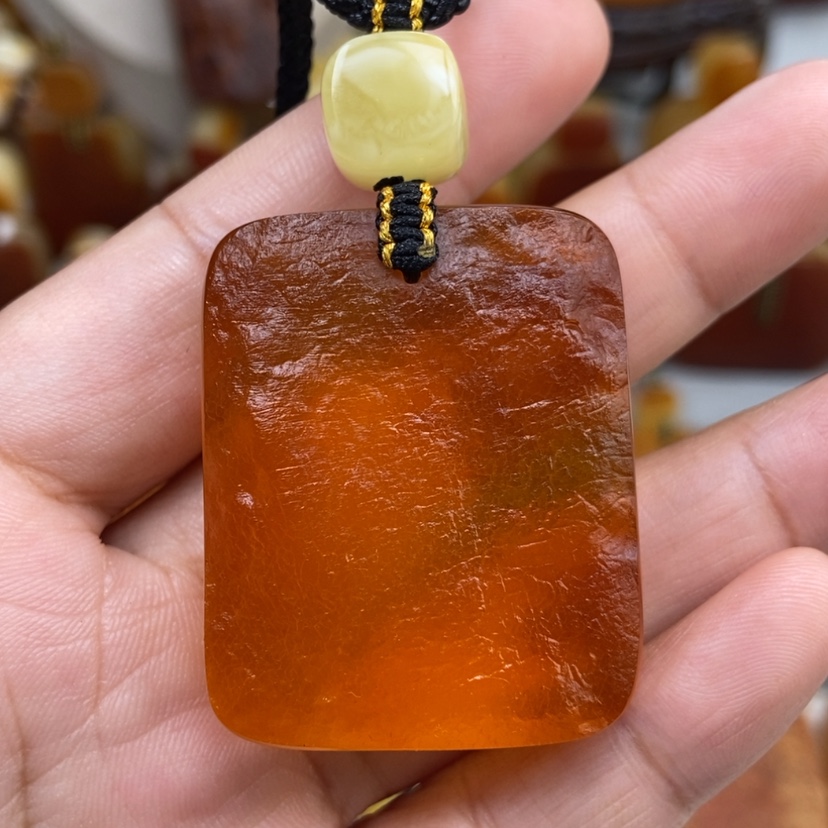 【闪购商品】琥珀颈饰未镶嵌