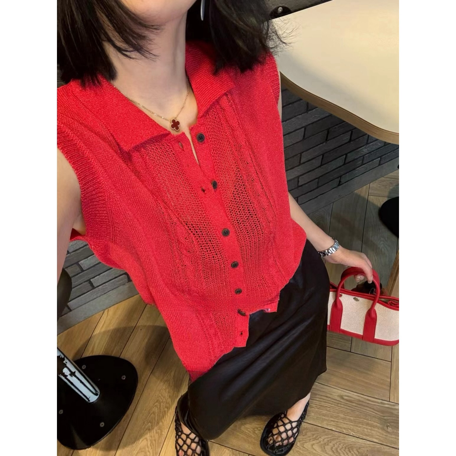 【时尚翻领单排扣无袖针织衫】夏季复古洋气镂空宽松百搭显瘦上衣女