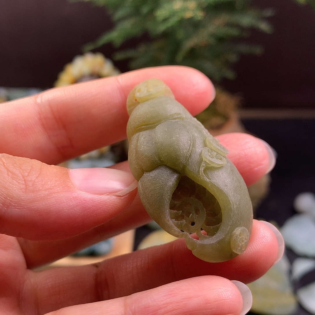 未镶嵌定制翡翠蟹