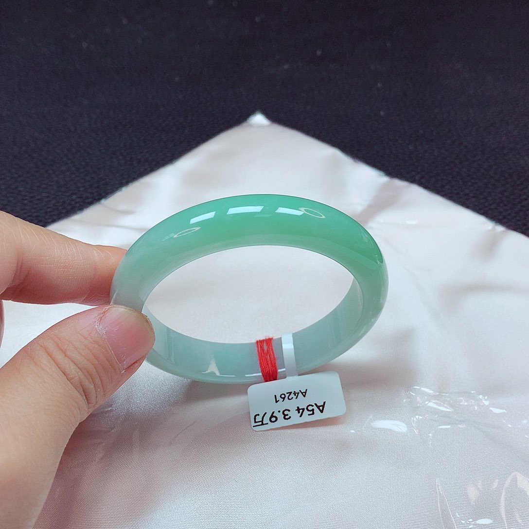 翡翠手镯未镶嵌手镯54