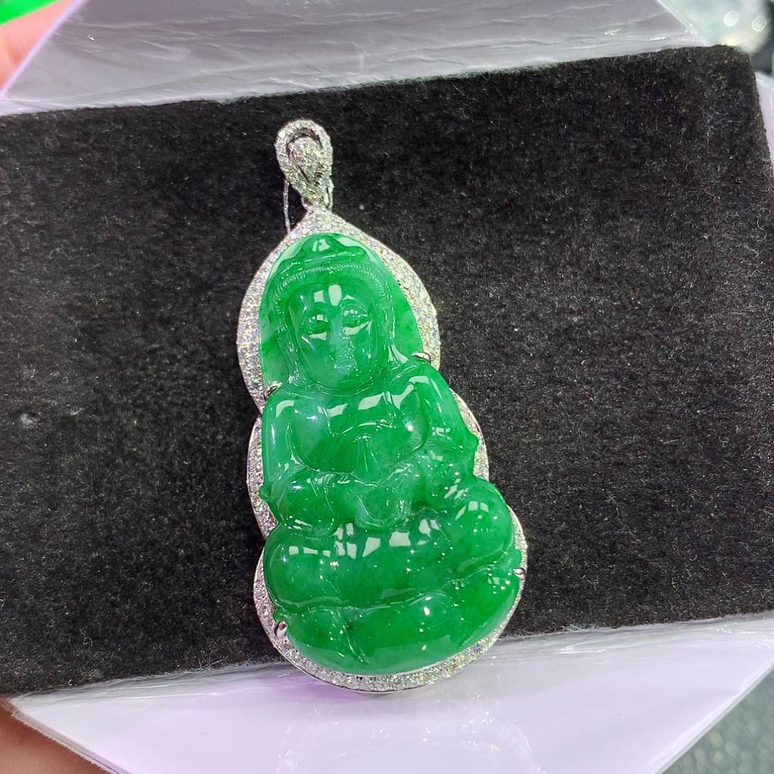 翡翠18K金镶嵌吊坠(赠链)