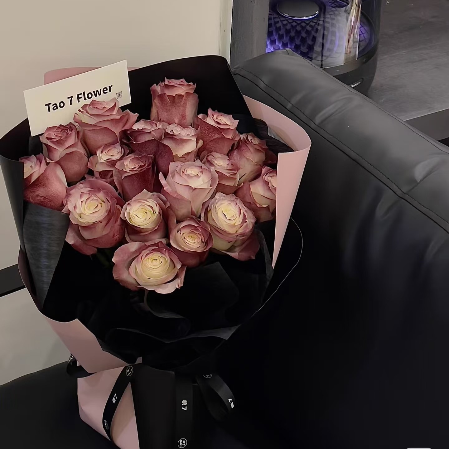 [中小花束]凡尔赛复古红精选【复古风❤复古红玫瑰花束】情人节送女友爱人特殊节日纪念日生日情人节鲜花小时达