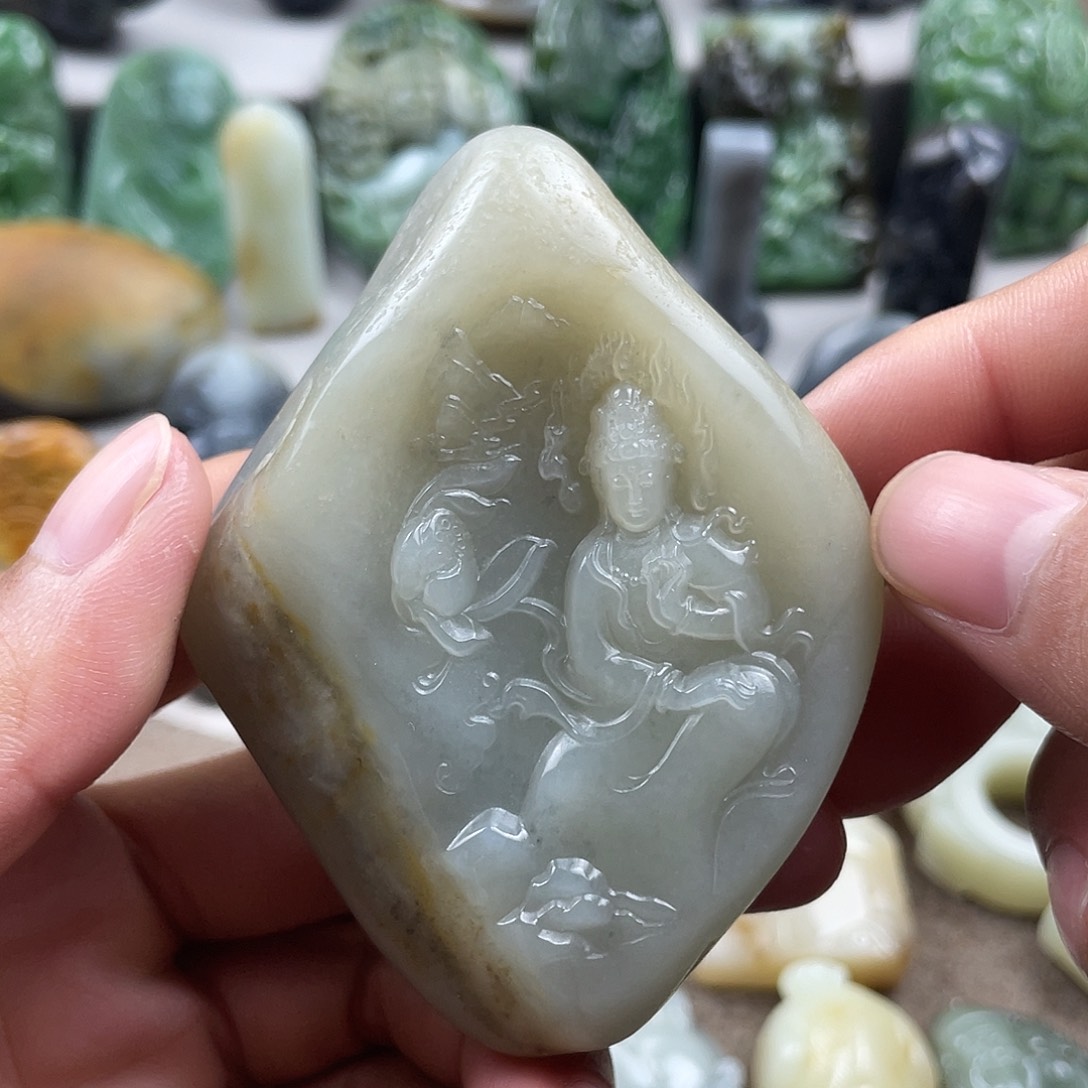 和田玉未镶嵌挂件