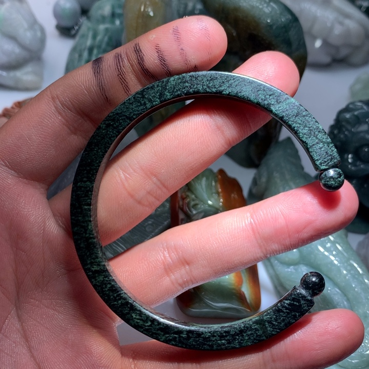 翡翠未镶嵌颈饰保真天然a货翡翠