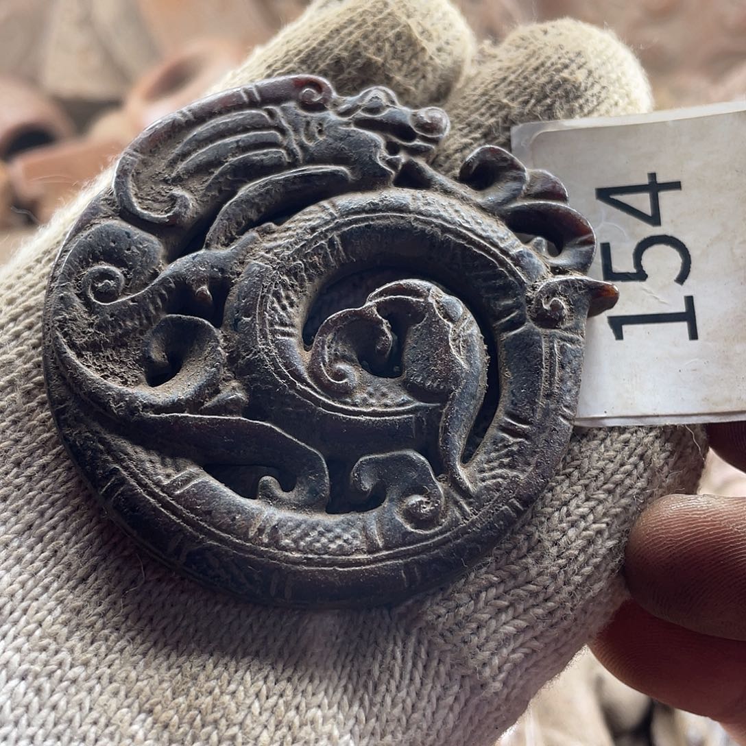 和田玉（糖玉）未镶嵌挂件