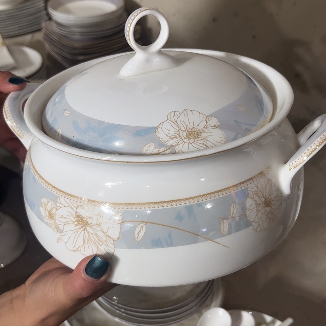 瓷片大肚锅一个微瑕