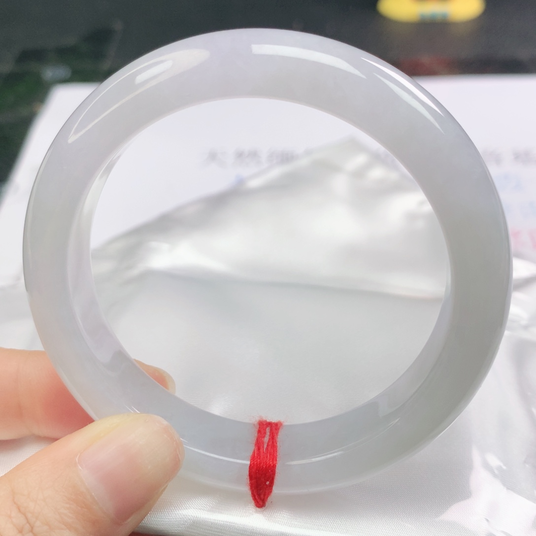 翡翠未镶嵌手镯正