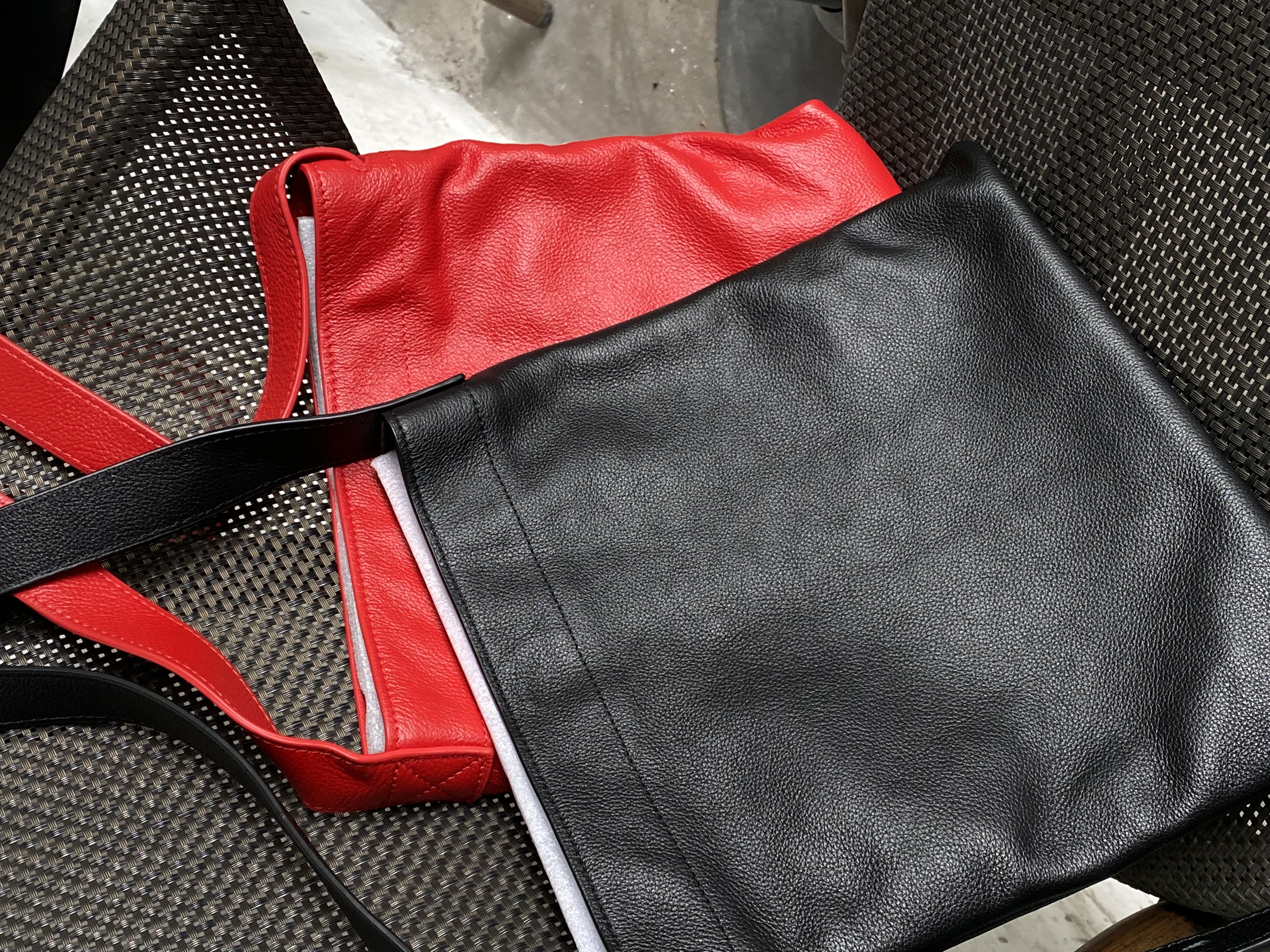 2025新款真皮水桶包牛皮极简通勤单肩斜跨托特小众设计师款女包