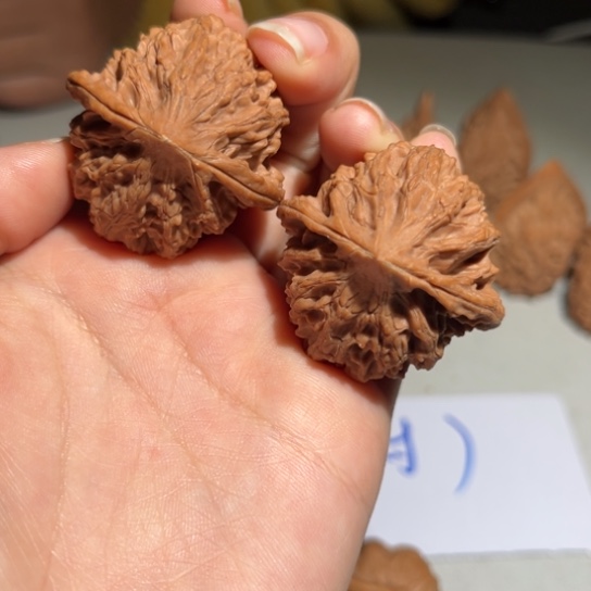 吊坠文玩核桃血灯笼