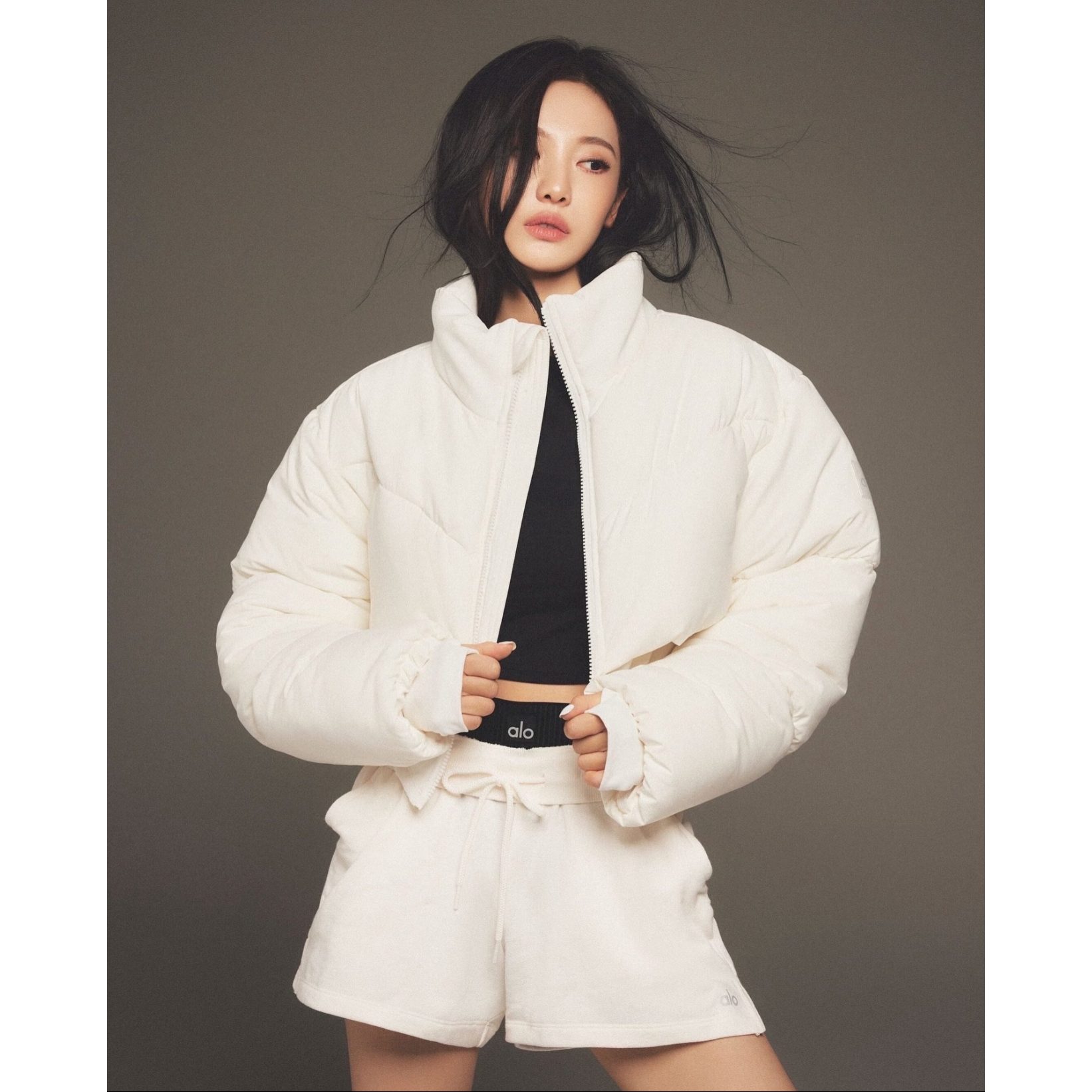 ALO.JDF MAIN ACT CORSET PUFFER发热棉保暖泡芙假两件运动短外套