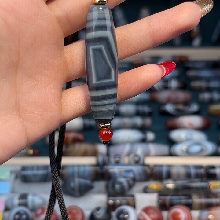 河***花玛瑙/玉髓合金珠宝奇石