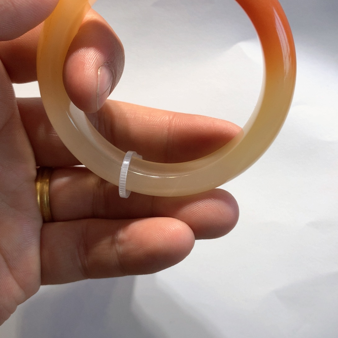 石英质玉（黄龙玉）手镯未镶嵌