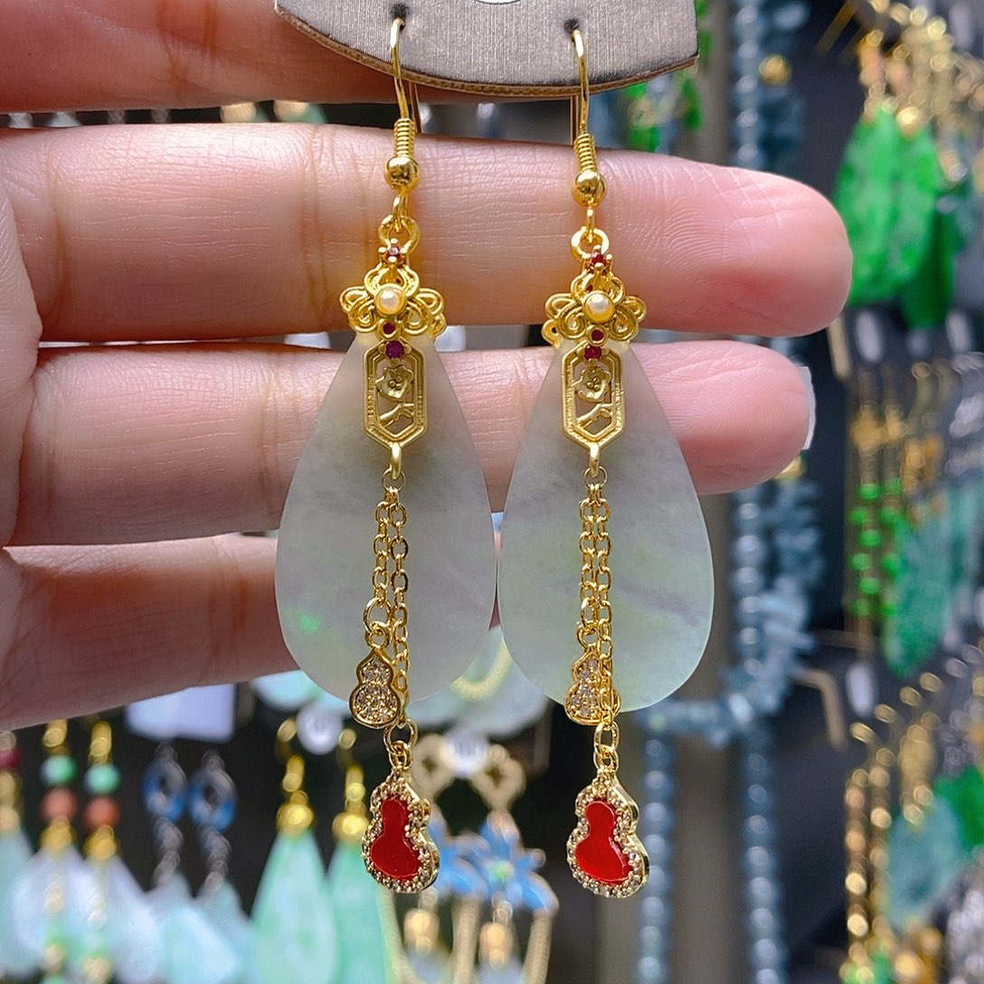 未镶嵌翡翠耳饰翡翠