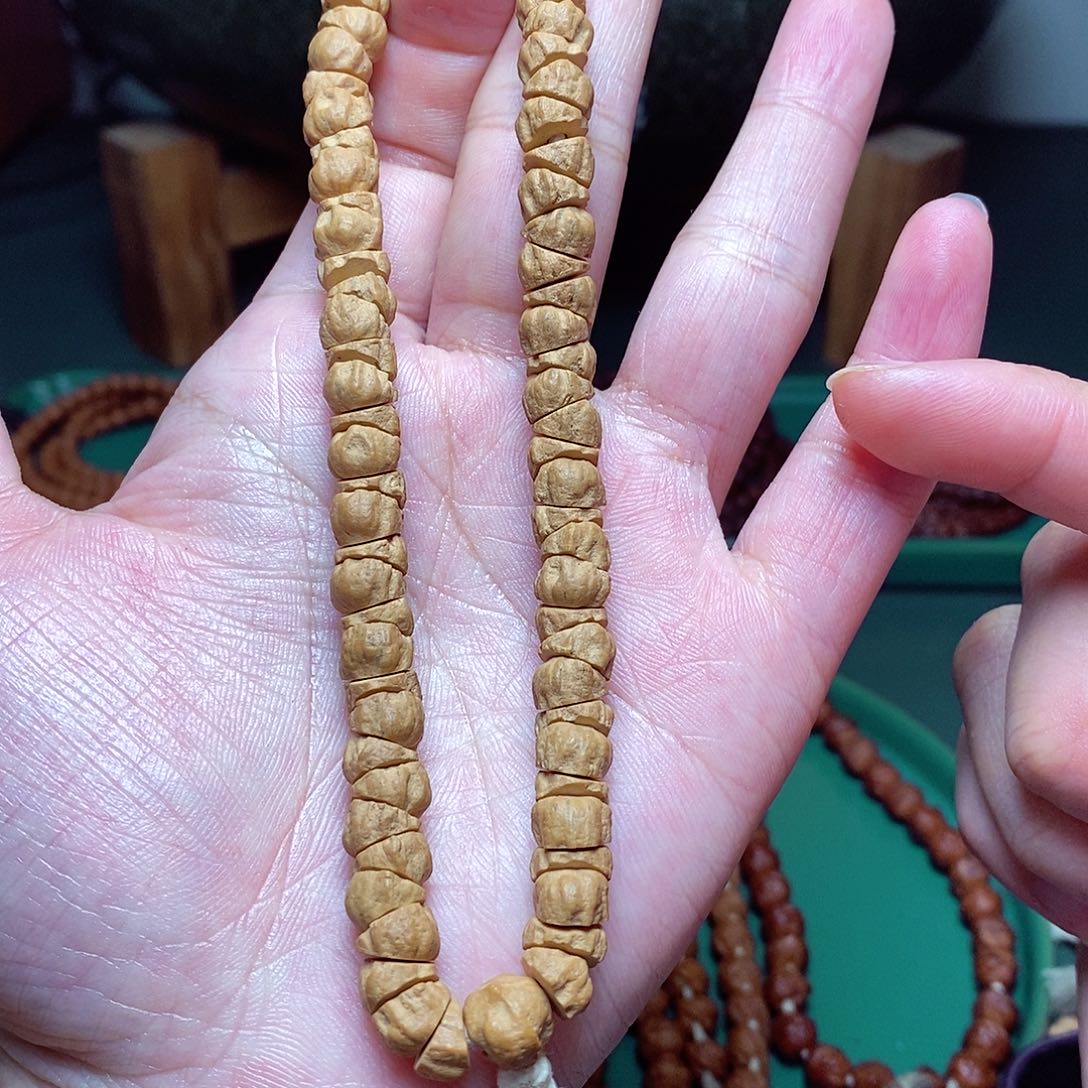 柏香籽/百香籽吊坠185