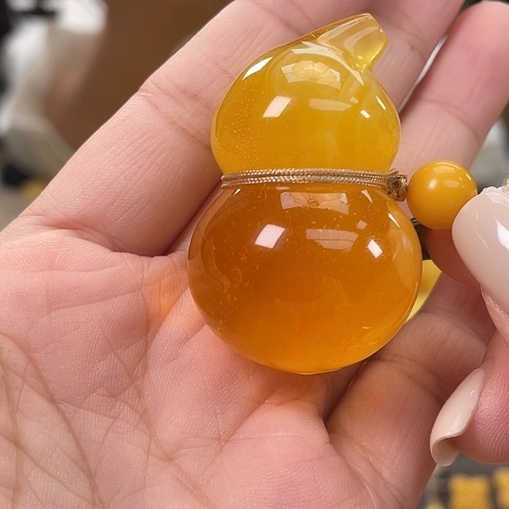 聆***•琥珀未镶嵌珠宝奇石h8
