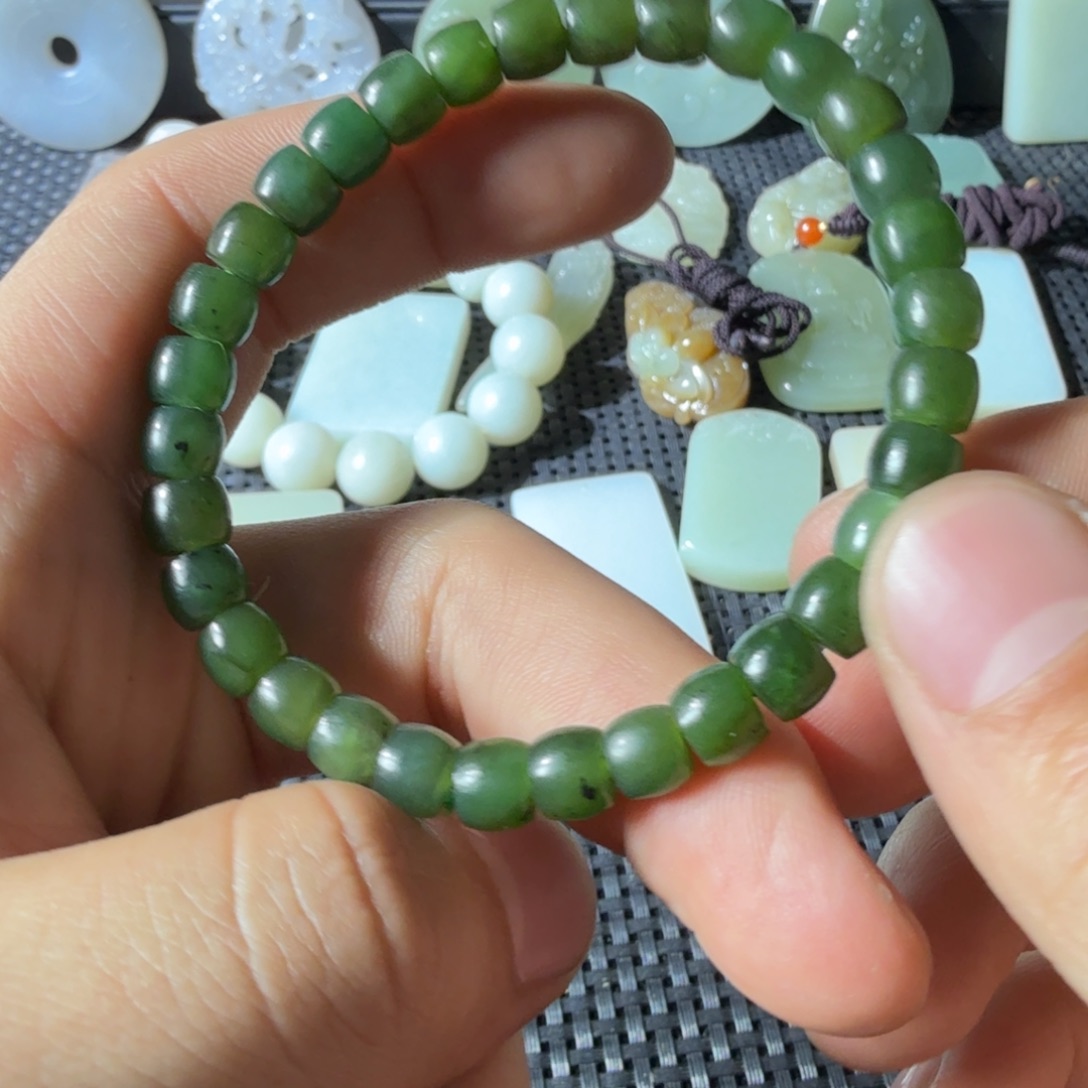 和田玉未镶嵌手链