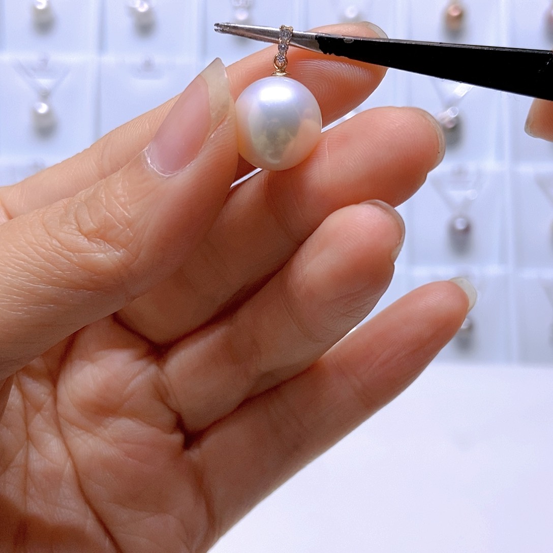 淡水珍珠吊坠(不含链)18K金镶嵌