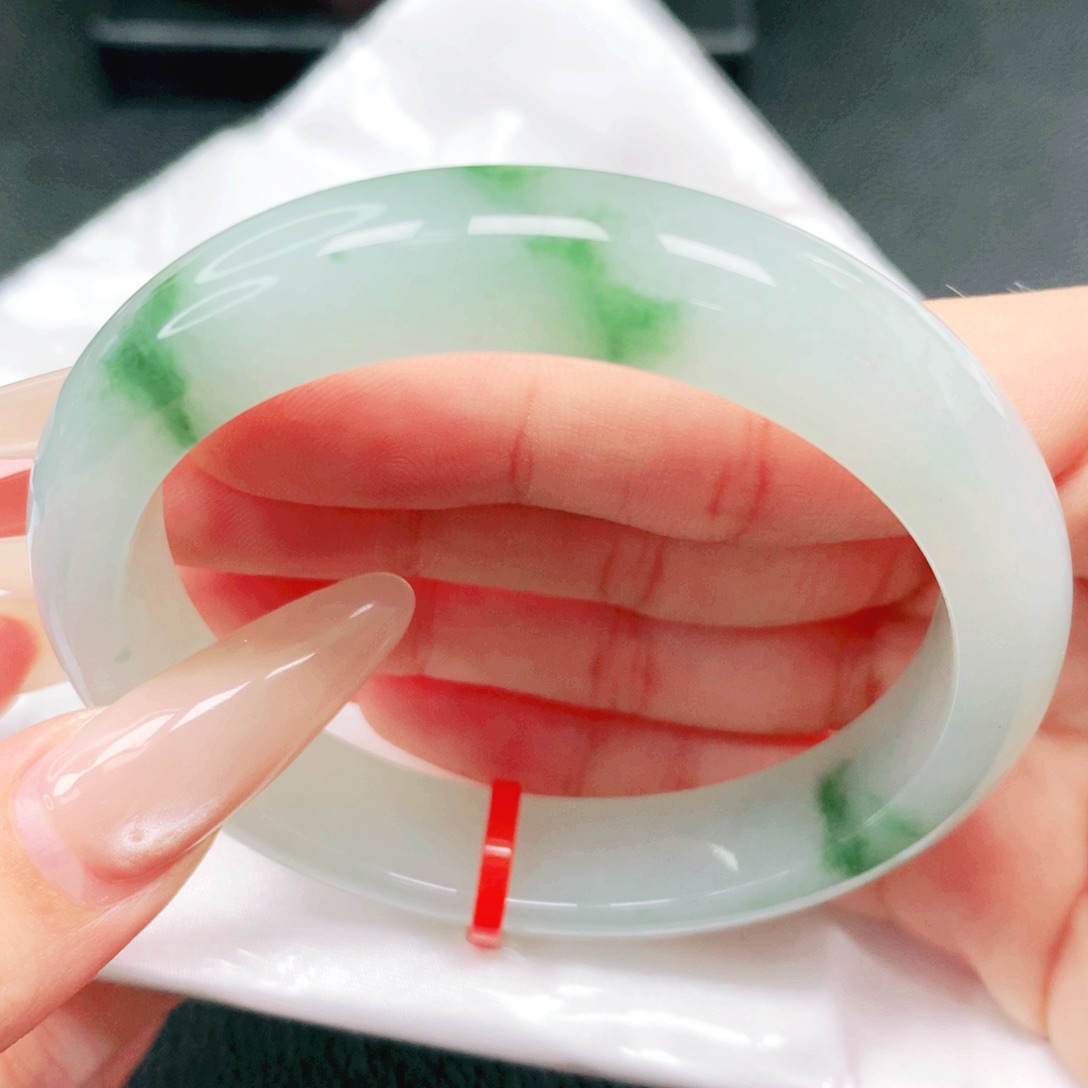 翡翠未镶嵌手镯57