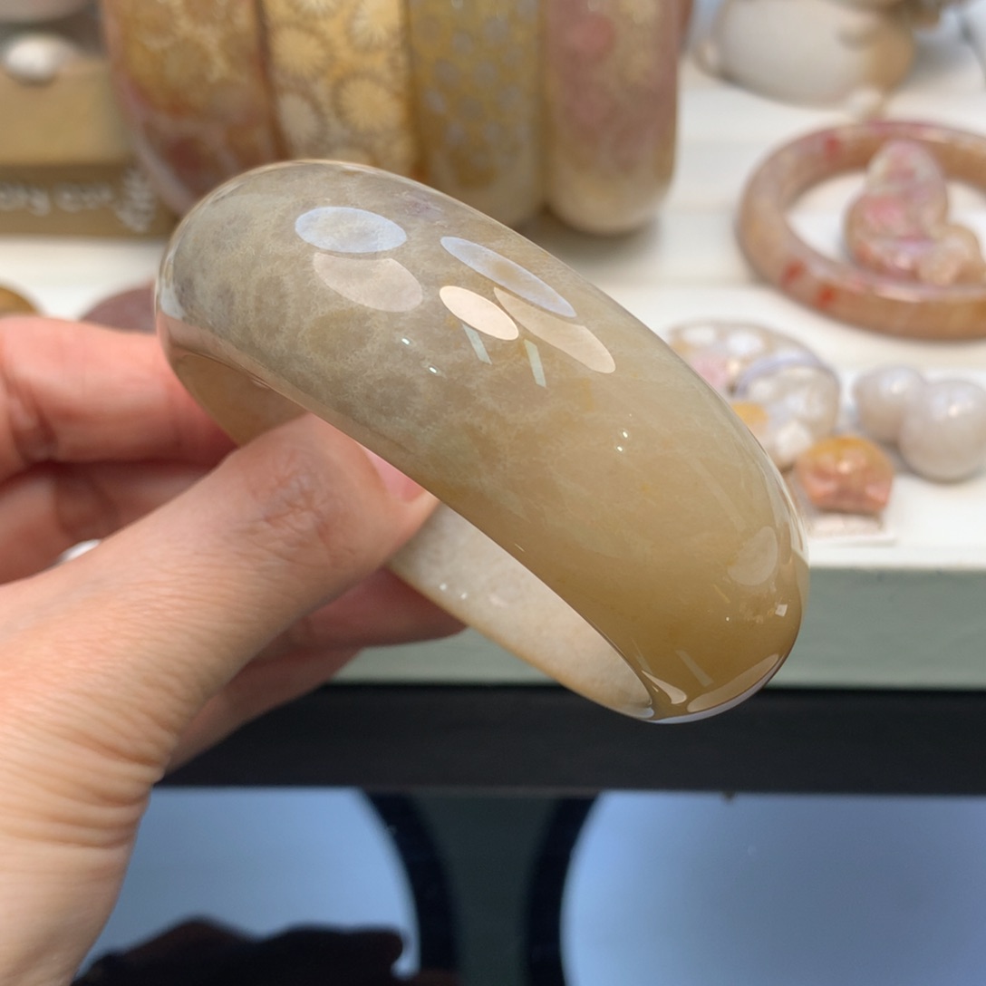 硅化珊瑚（珊瑚玉）手镯未镶嵌56.2口冰冰