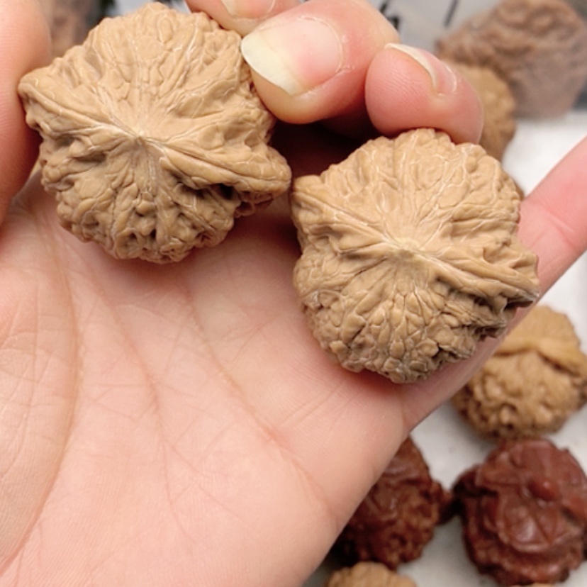 【闪购商品】吊坠文玩核桃圆瑕疵铁锤