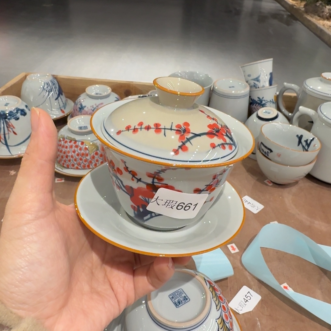 釉下手绘茶具微瑕