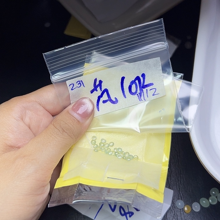 未镶嵌定制翡翠芃**妹不