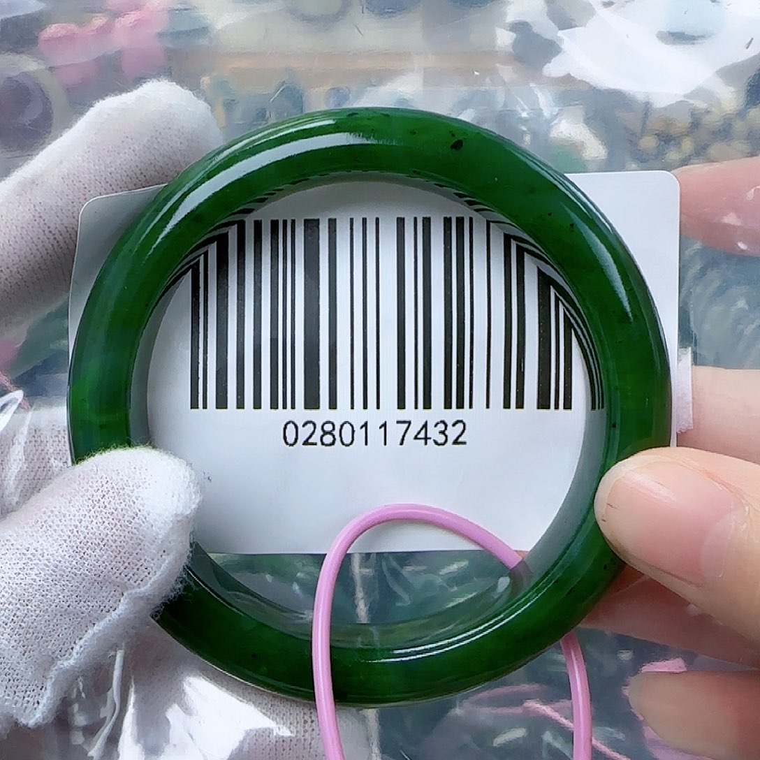 和田玉（碧玉）手镯未镶嵌56