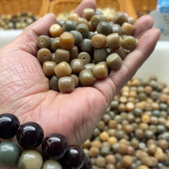 白玉菩提吊坠10-9青芒直切200颗