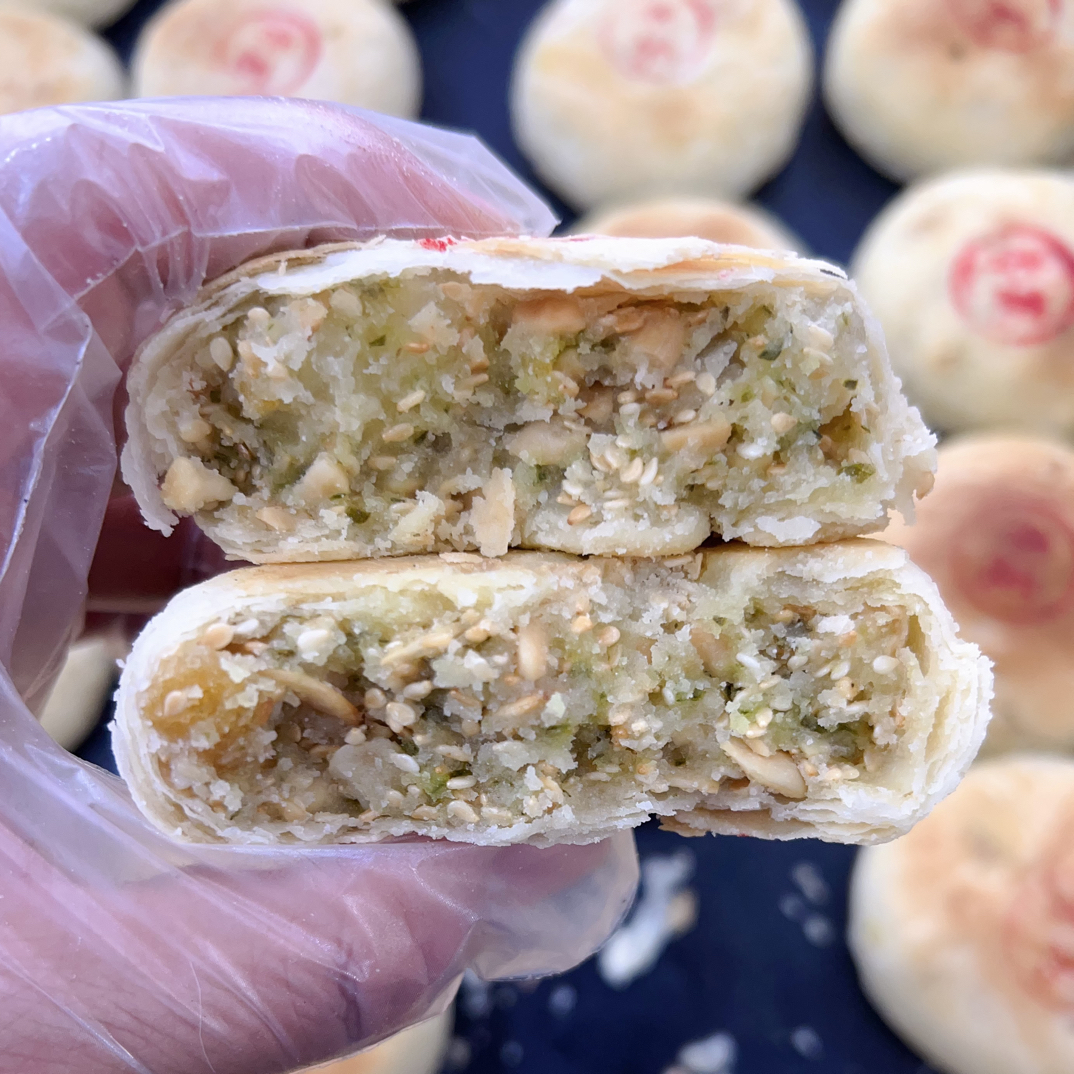 苏式传统香葱月饼