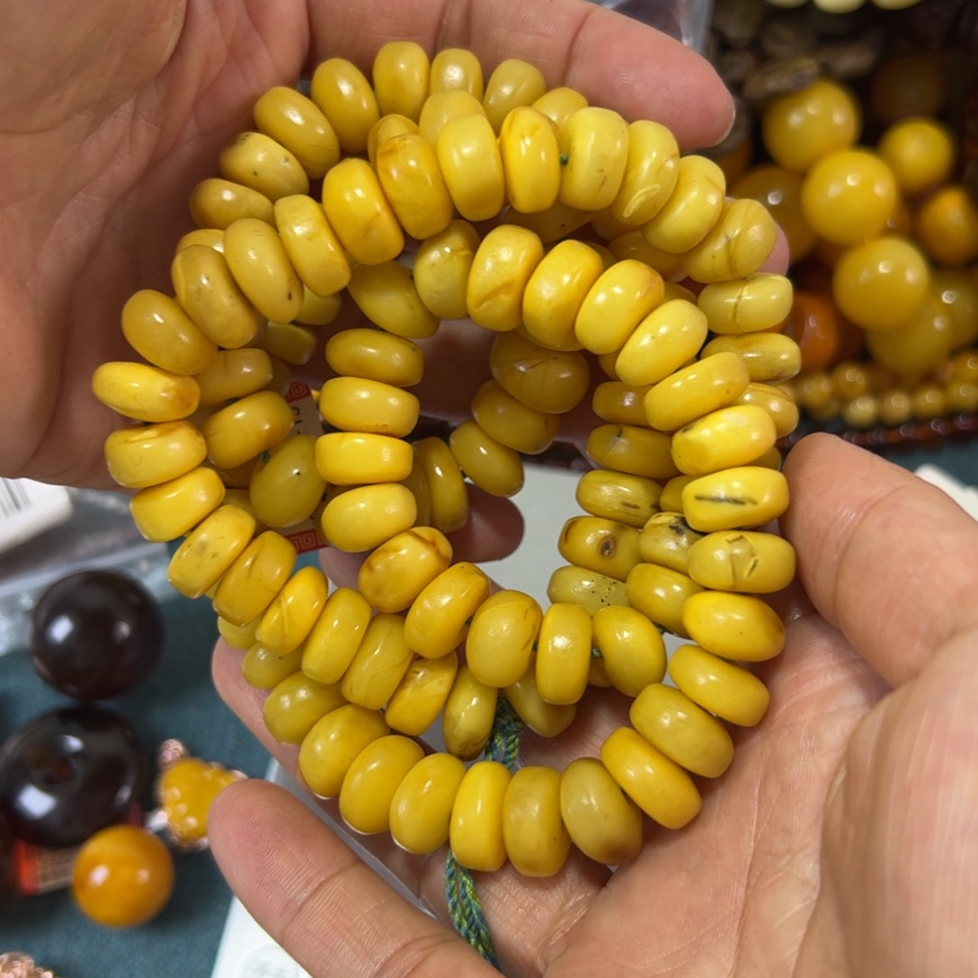 未镶嵌琥珀珠宝奇石545