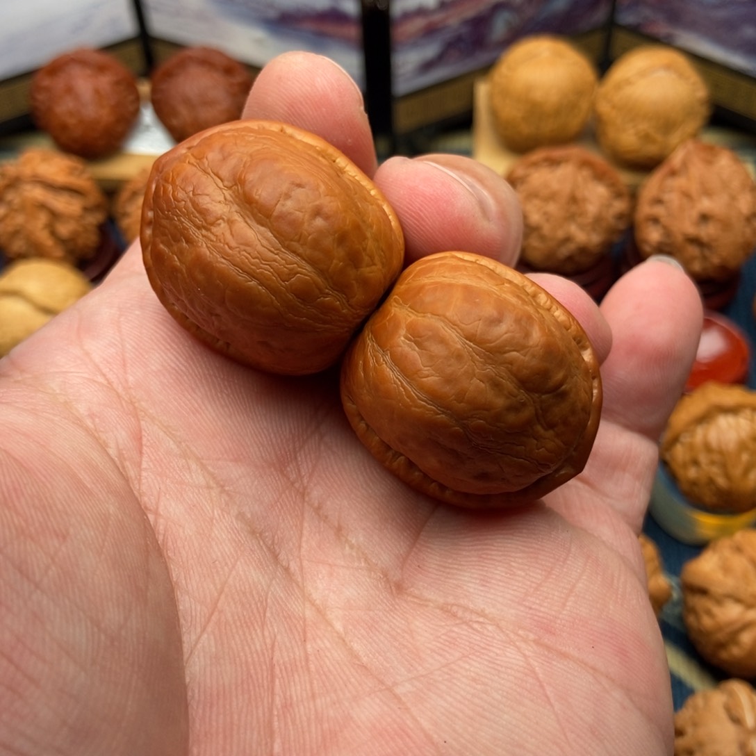 文玩核桃把件?**胖龙胆