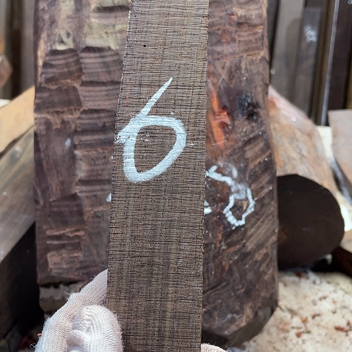 交趾黄檀（大红酸枝）