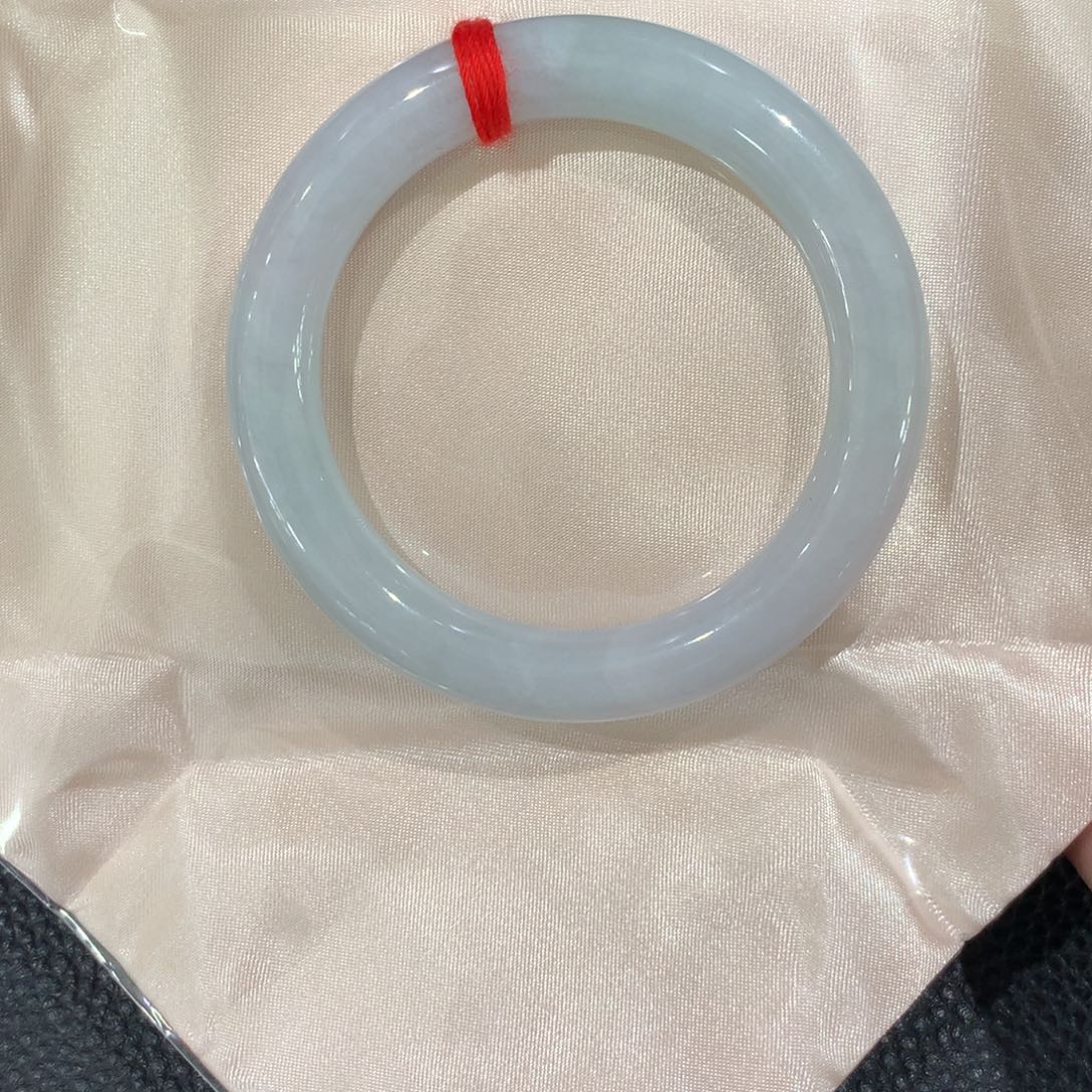 翡翠未镶嵌手镯手镯