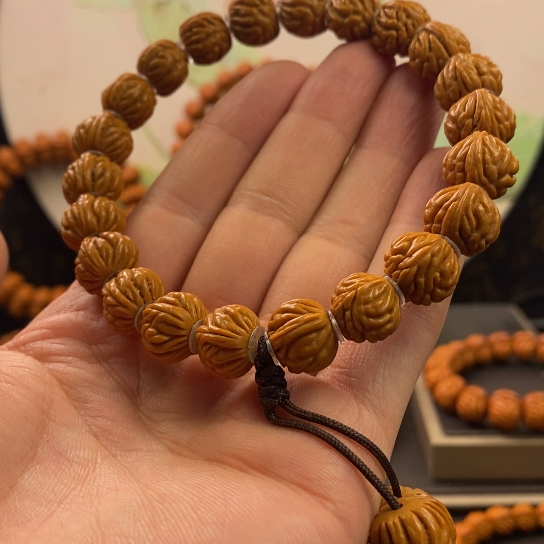 桃核手串13金蟾手持