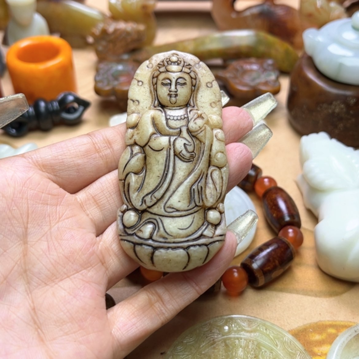【闪购商品】蛇纹石玉颈饰未镶嵌
