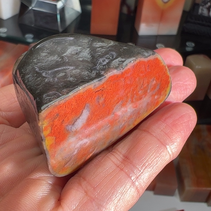 老挝石我们的确是一个