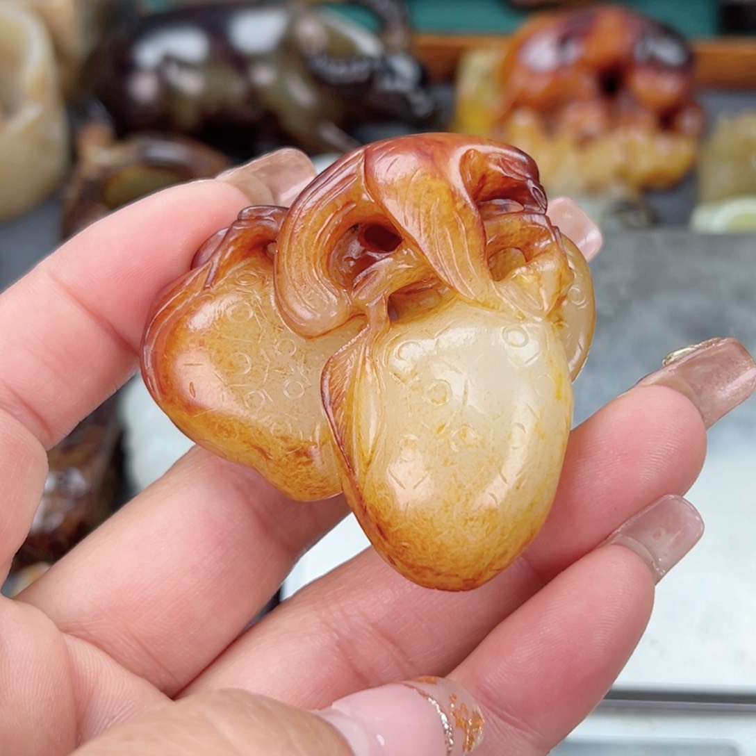 和田玉（糖玉）颈饰未镶嵌独****3