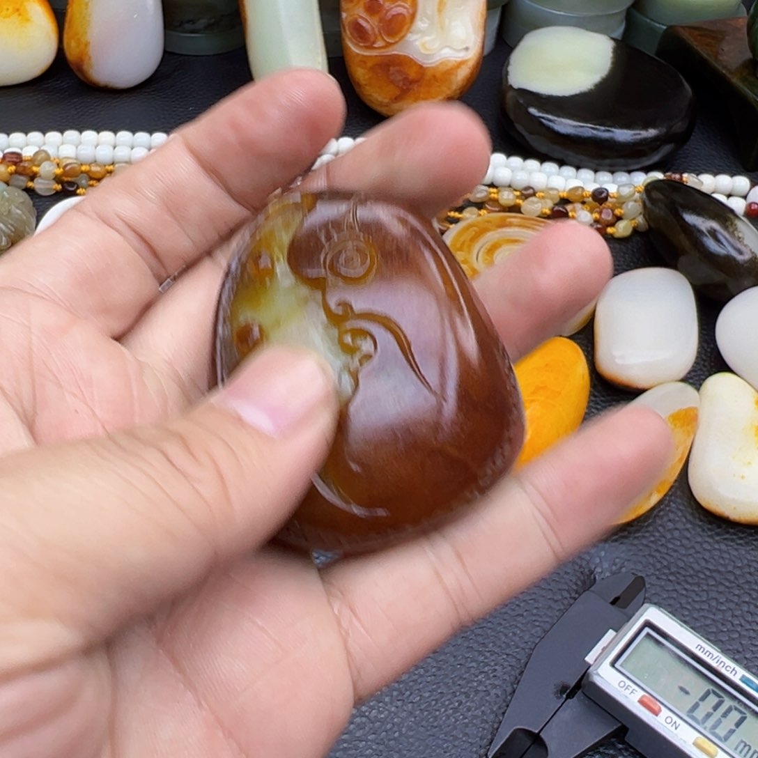 和田玉挂件未镶嵌