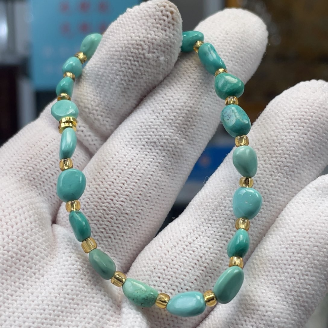 绿松石未镶嵌挂件