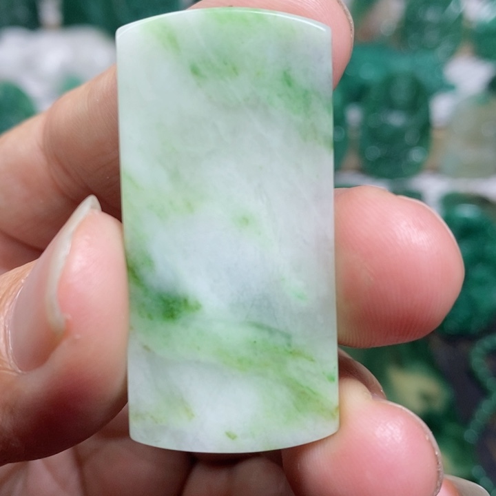 未镶嵌独山玉颈饰