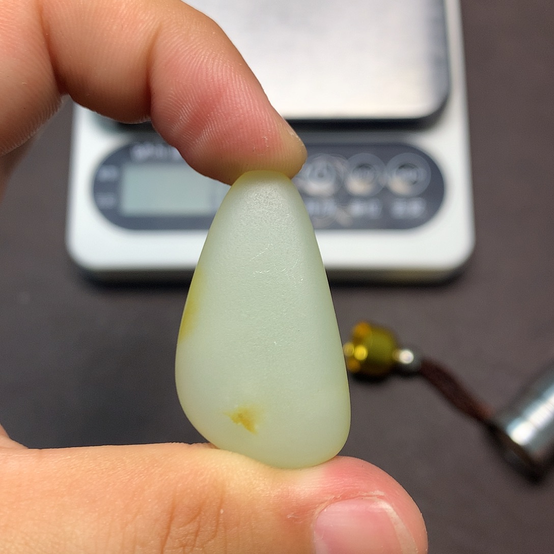 和田玉（糖玉）未镶嵌挂件