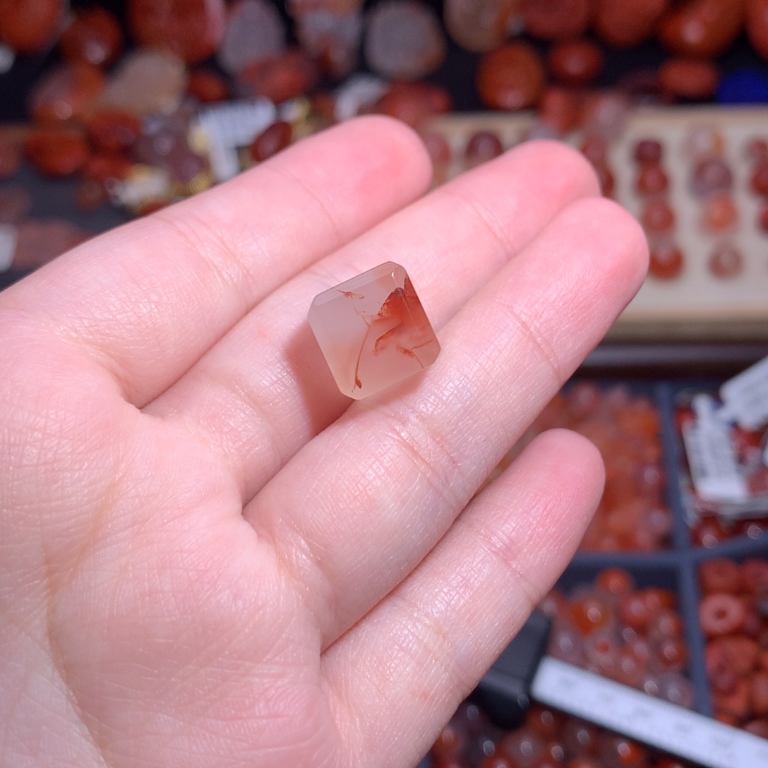 南红玛瑙未镶嵌珠宝半成品冰飘方扣