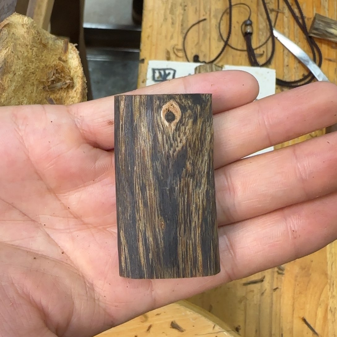 吊坠沉香老*素牌绿奇13.5克