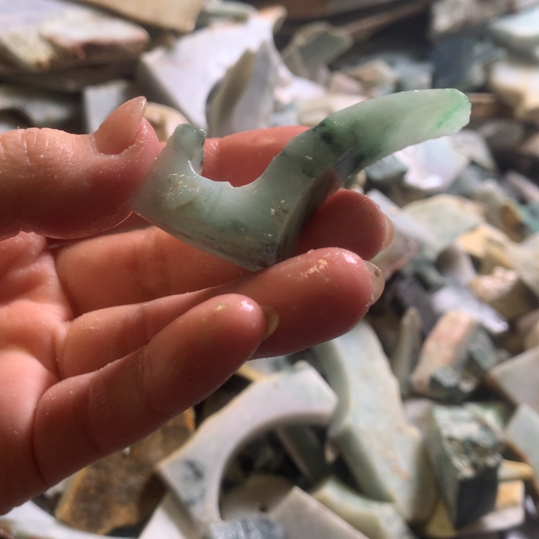 翡翠颈饰未镶嵌缅甸翡翠