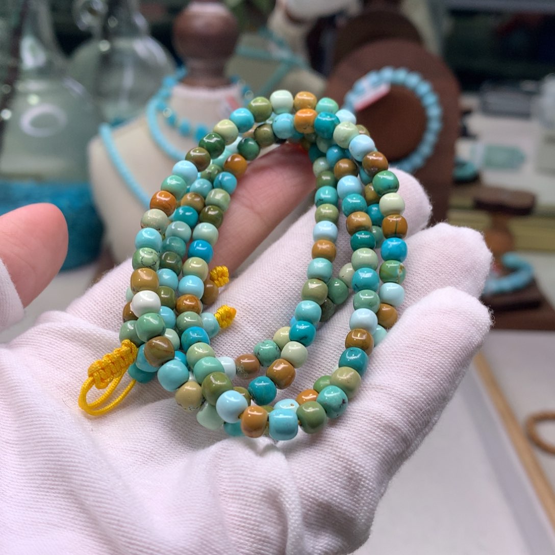 绿松石配饰未镶嵌