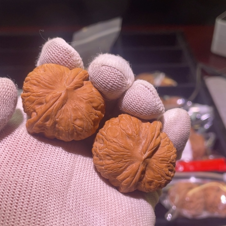 文玩核桃把件平谷元宝 52