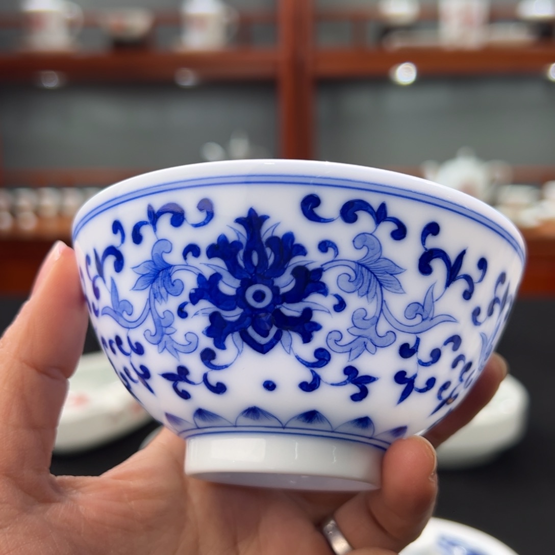 柴窑青花精品缠枝莲主人杯