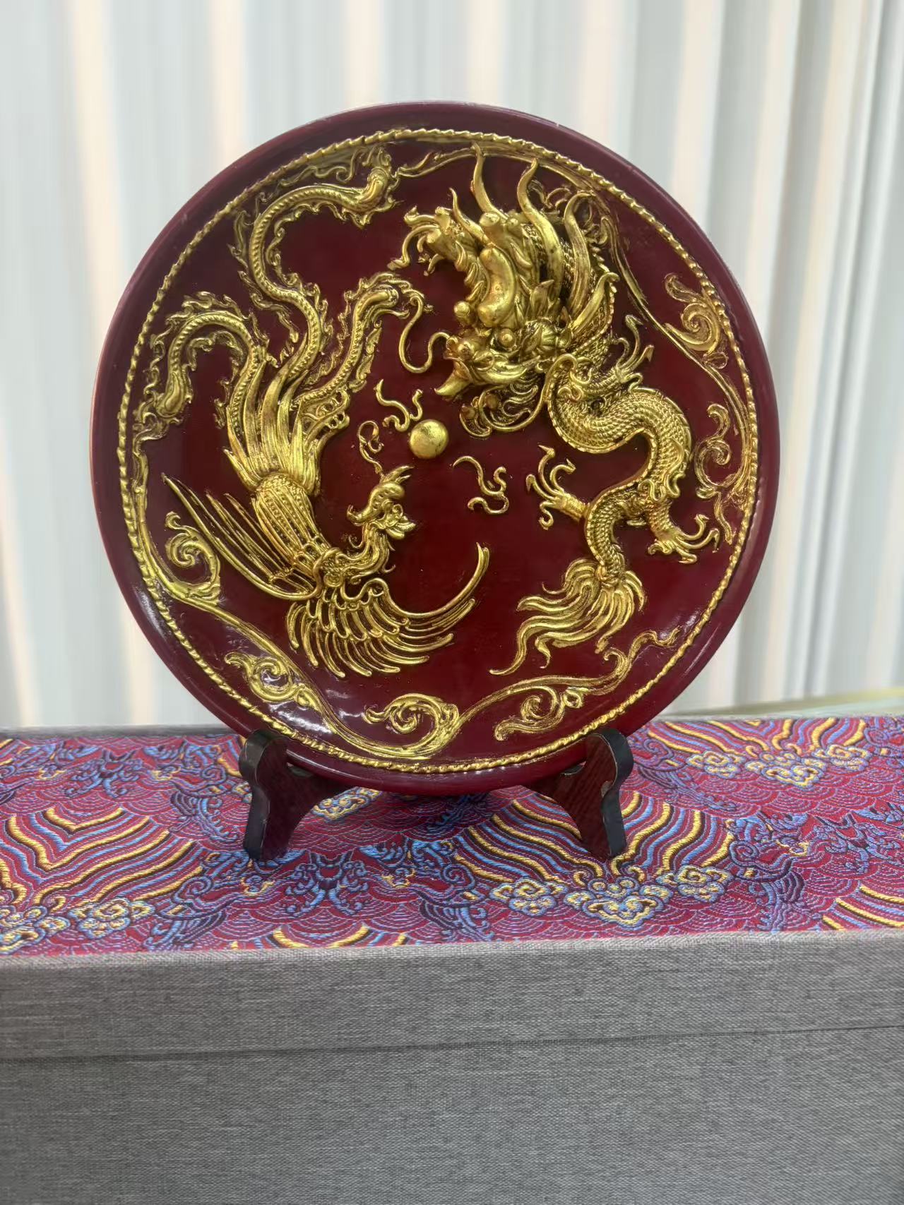 龙凤和鸣紫金浮雕摆件